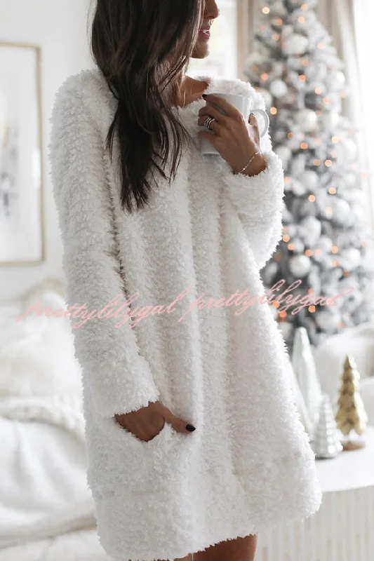 Women's Trendy Outfits Cozy Corner Fleece Pocketed Lounge Sleep Dress