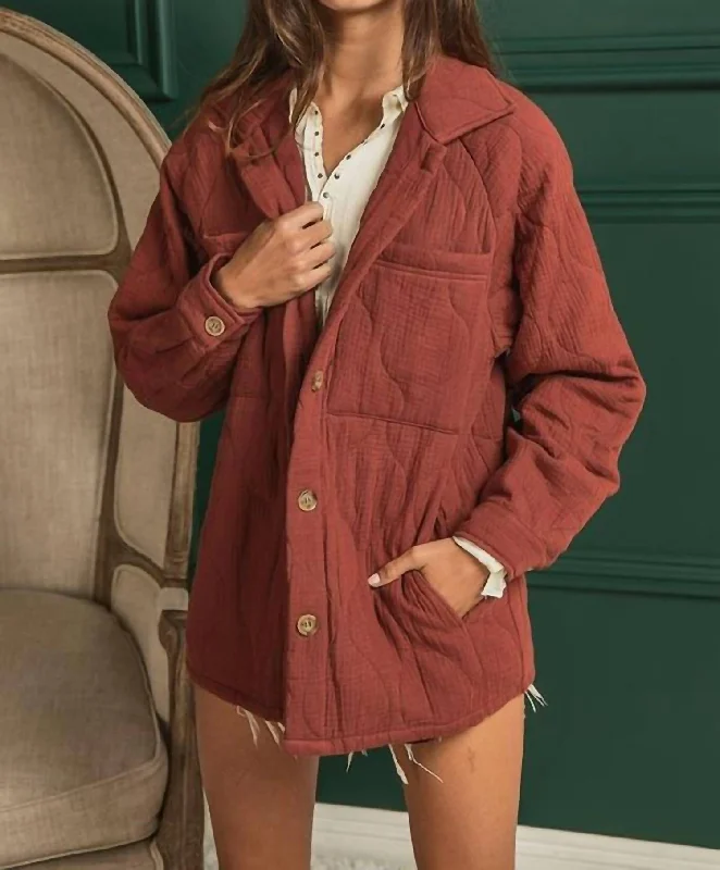 Women's Everyday Clothes Quilted Raglan Jacket In Vintage Brick