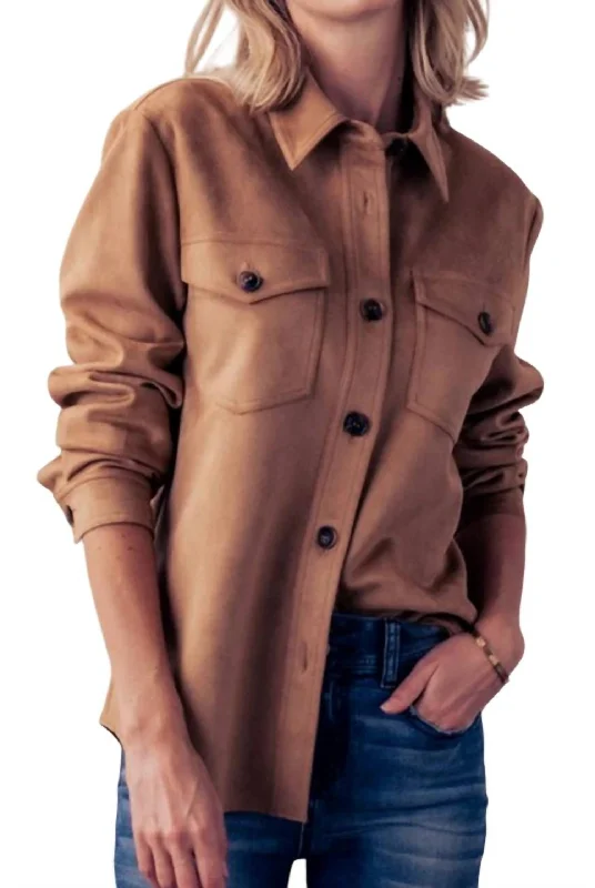 Chic Women's Outfit Suede Trucker Jacket In Camel