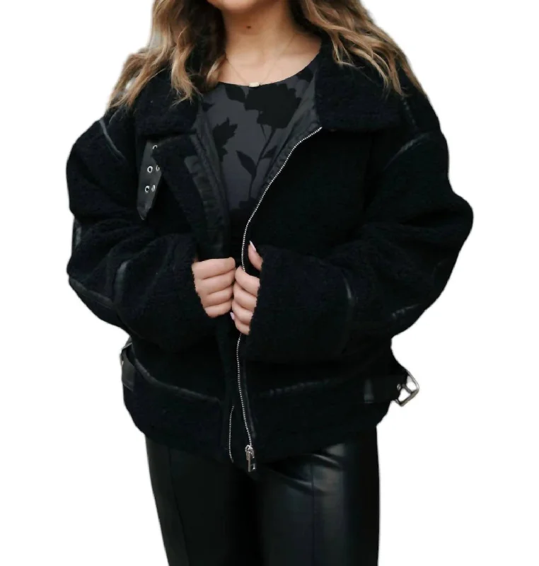 Women's Wardrobe Apparel Sherpa Bomber Jacket In Black