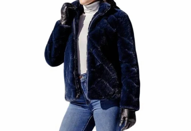 Unbeatable Discounts On The Latest Fashion Trends Paige Zip Jacket In Navy