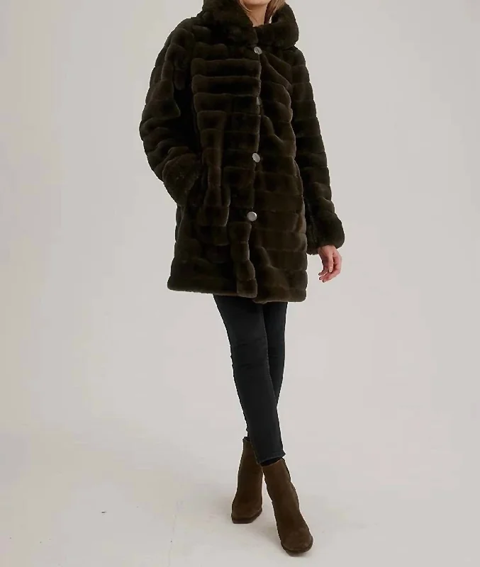 Everyday Fashion Faux Fur Reversible Coat In Metallic Bronze