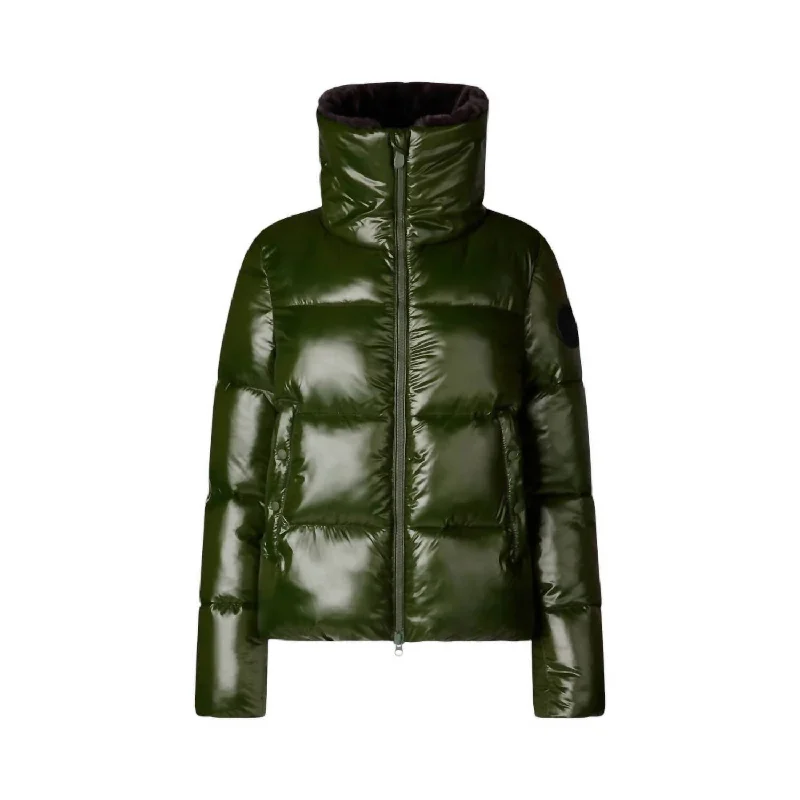 Best Fashion Deals Of The Season – Upgrade Your Style Moma Puffer Jacket In Pine Green