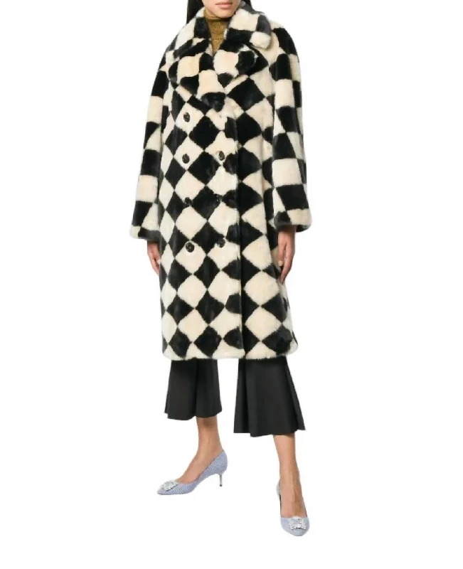 Women's Transitional Outfit Diamond Check Faux Fur Coat In Black/cream