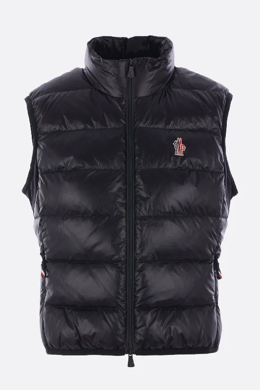 High-End Fashion, Low-End Prices – Don't Miss Out sleeveless down jacket in glossy nylon