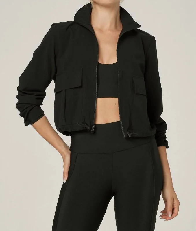 Women's Clothes For Outdoor Events Short Coming Jacket In Black